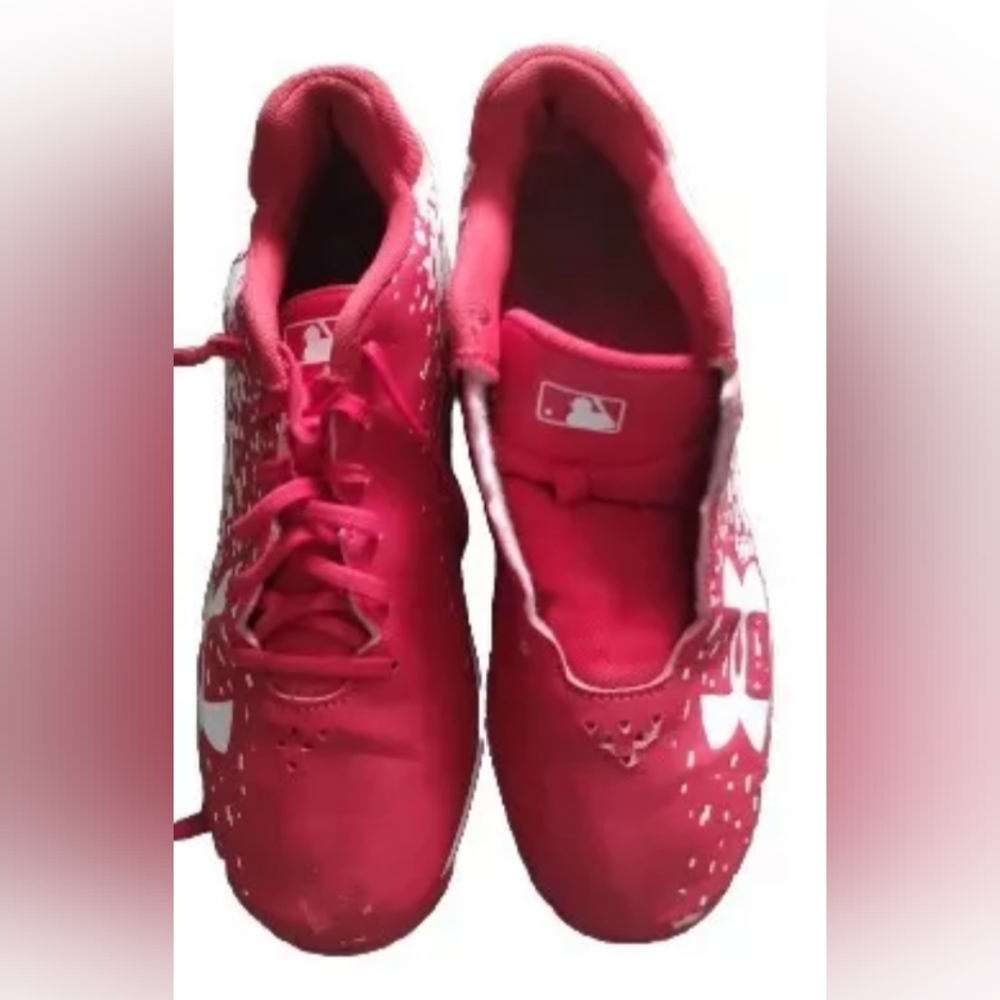 Under Armour MLB Cleats Football Youth Size 4.5Y Missing Laces From One Cleat